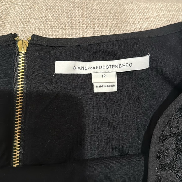 DVF Black Lace Pencil Skirt - Picture 3 of 4